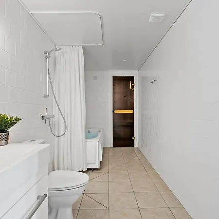 3 Bedroom Amazing In Gjern