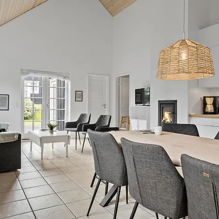Σπίτι διακοπών 3 Bedroom Amazing In *